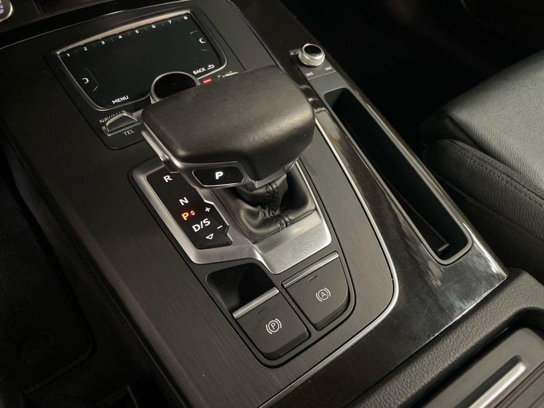 Audi Q5 - Photo 11