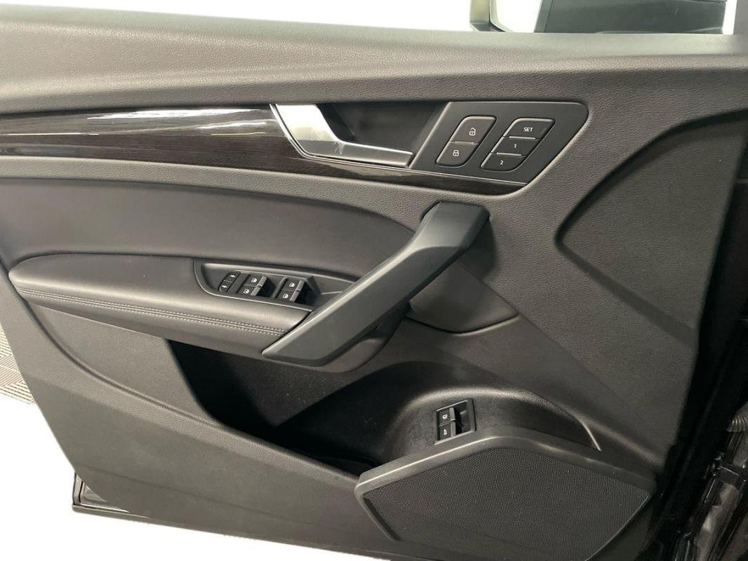 Audi Q5 - Photo 15
