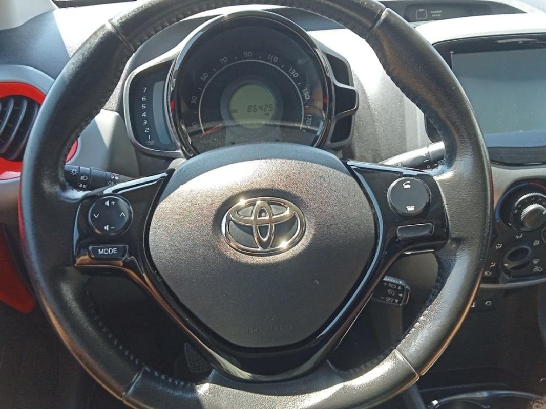 Toyota Aygo - Photo 12