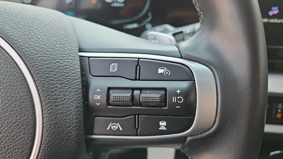 Kia Sportage - Photo 21