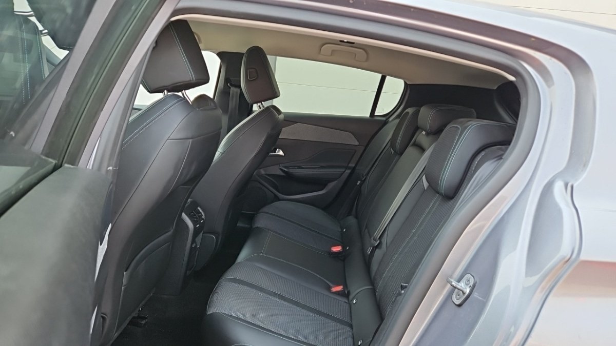 Peugeot 308 - Photo 11