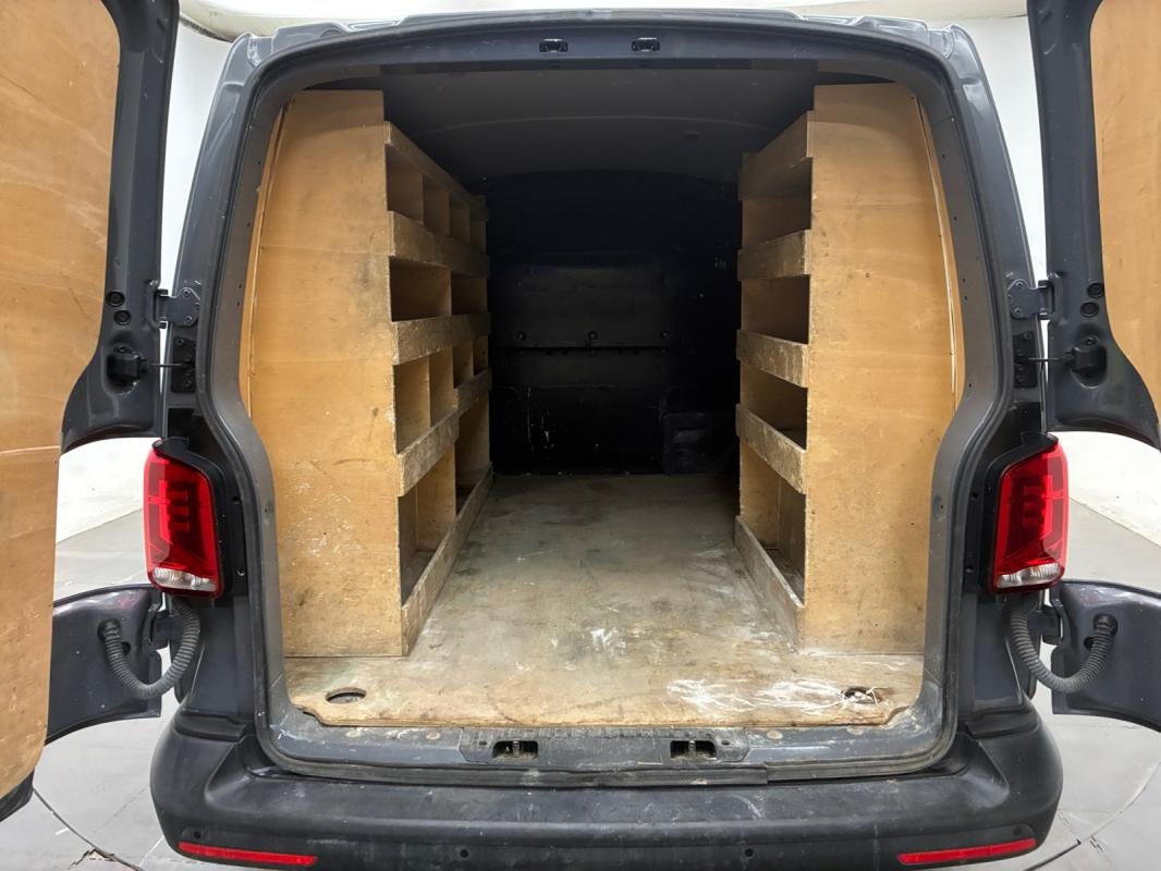 Volkswagen Transporter - Photo 15