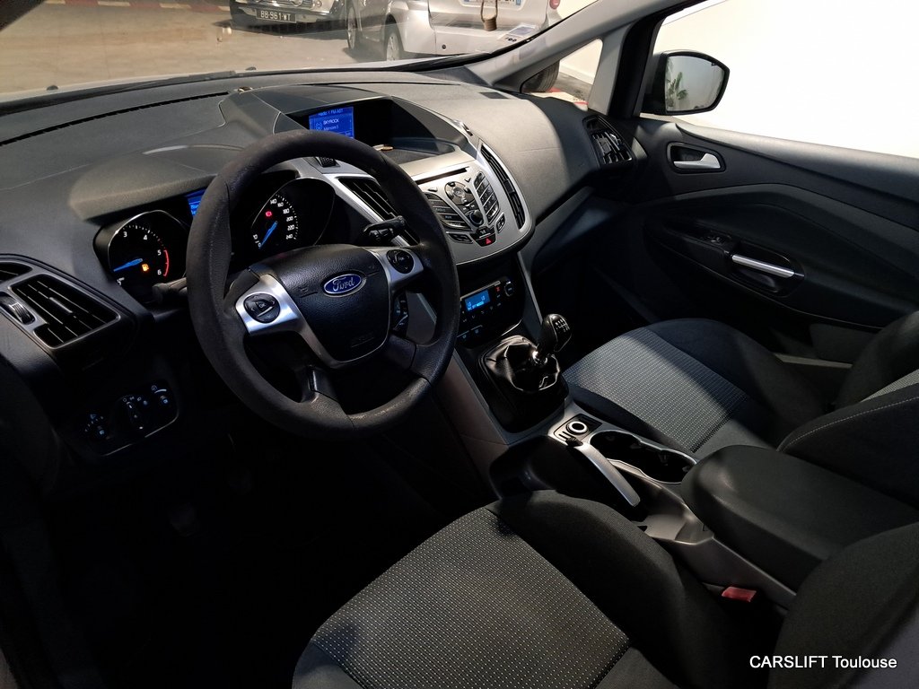 Ford Grand C-Max - Photo 13