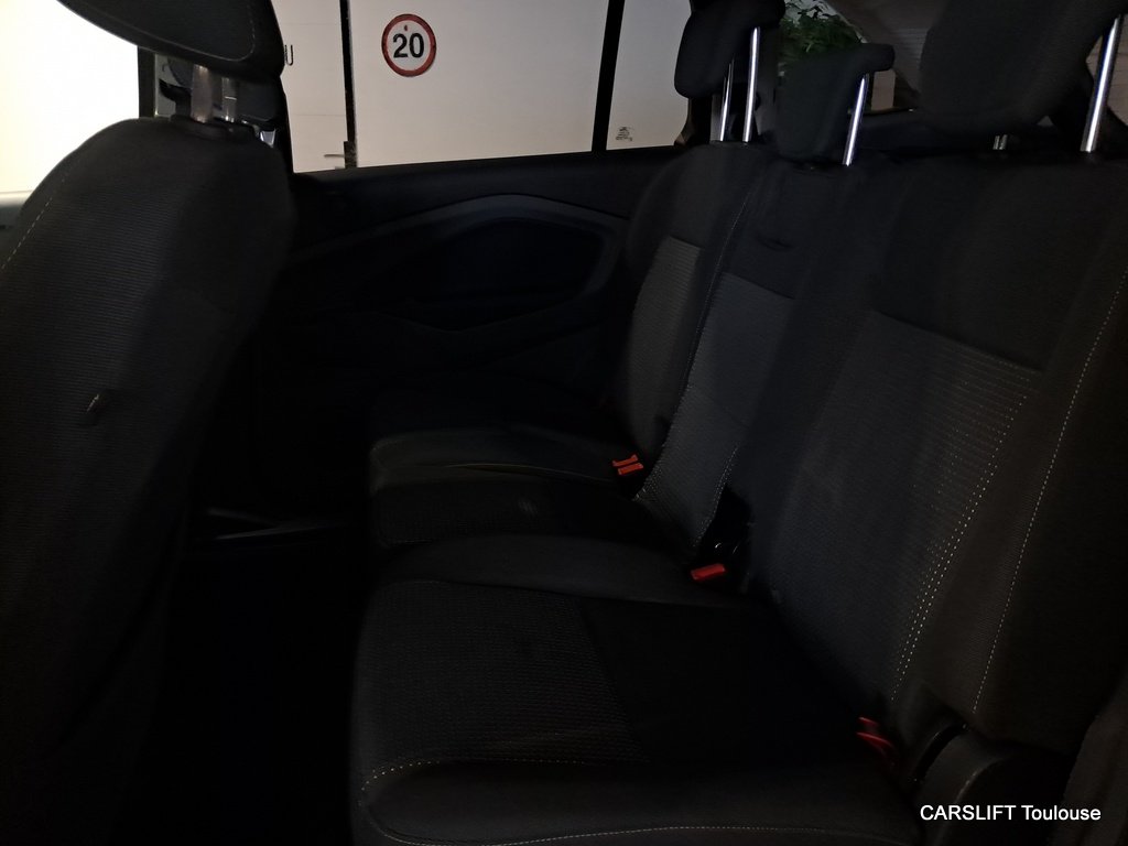 Ford Grand C-Max - Photo 14
