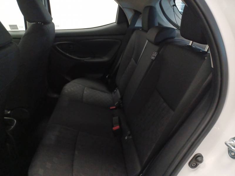 Toyota Yaris - Photo 13