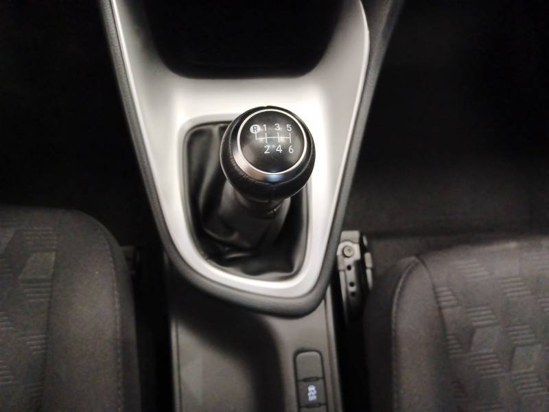 Toyota Yaris - Photo 19
