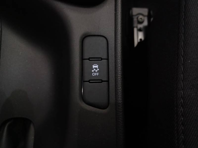 Toyota Yaris - Photo 20