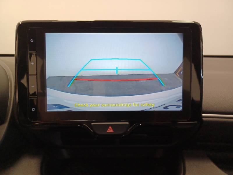 Toyota Yaris - Photo 24