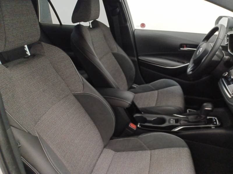 Toyota Corolla - Photo 12