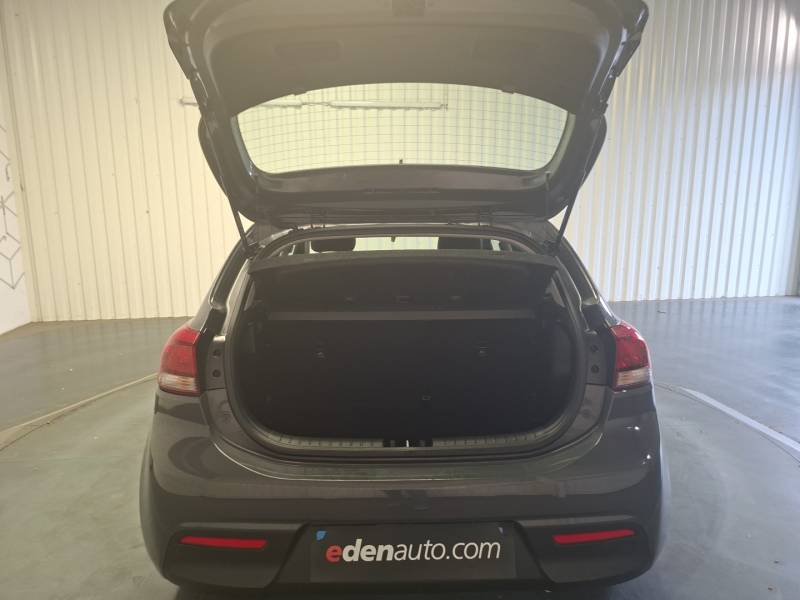 Kia Rio - Photo 11