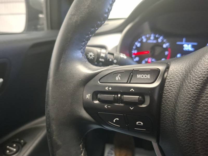 Kia Rio - Photo 27