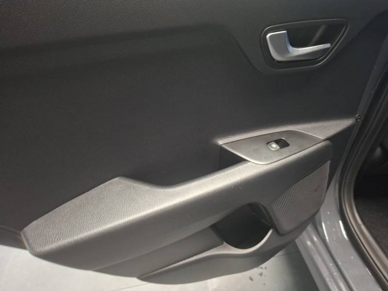 Kia Rio - Photo 35