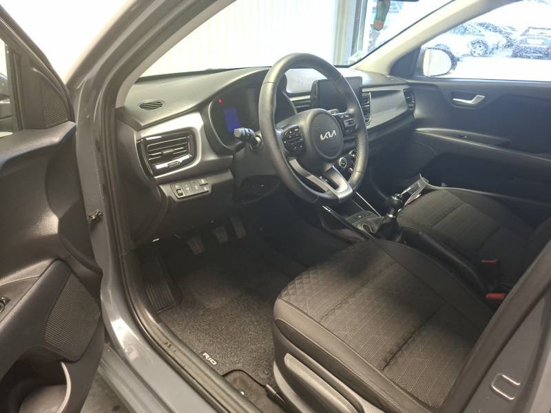 Kia Rio - Photo 7