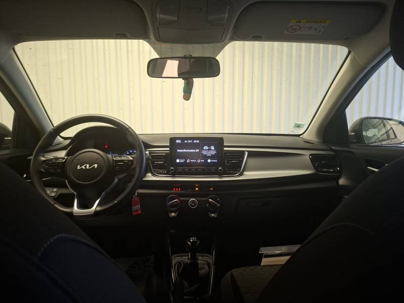 Kia Rio - Photo 8