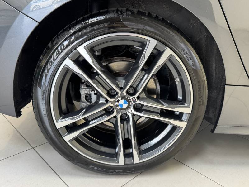 BMW Série 1 - Photo 9