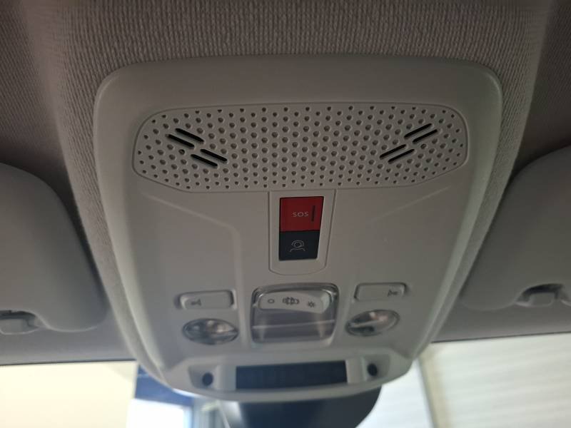 Peugeot 208 - Photo 15