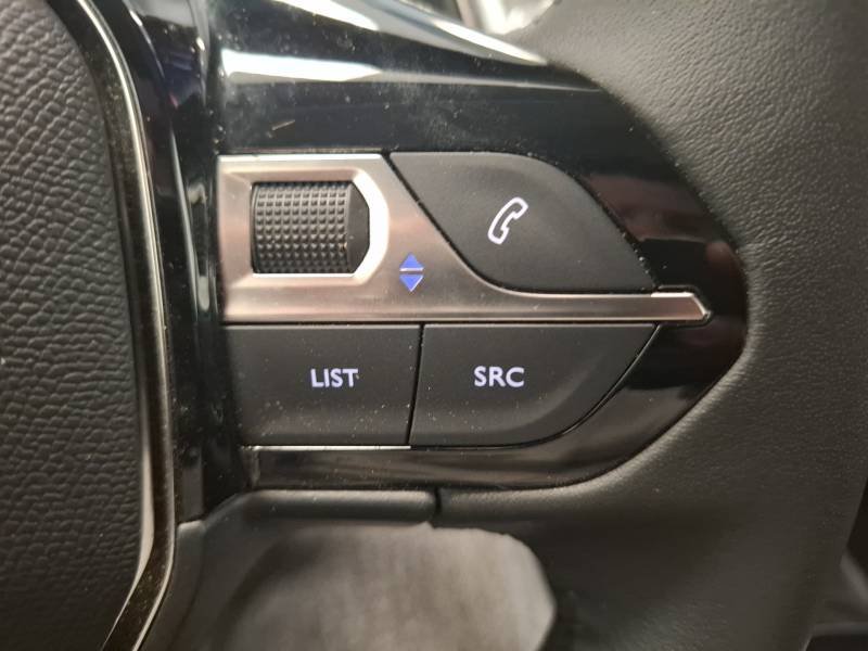 Peugeot 208 - Photo 22
