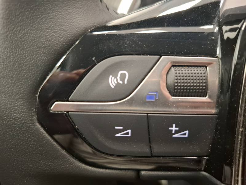 Peugeot 208 - Photo 23