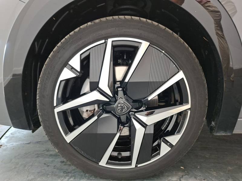 Peugeot 208 - Photo 12