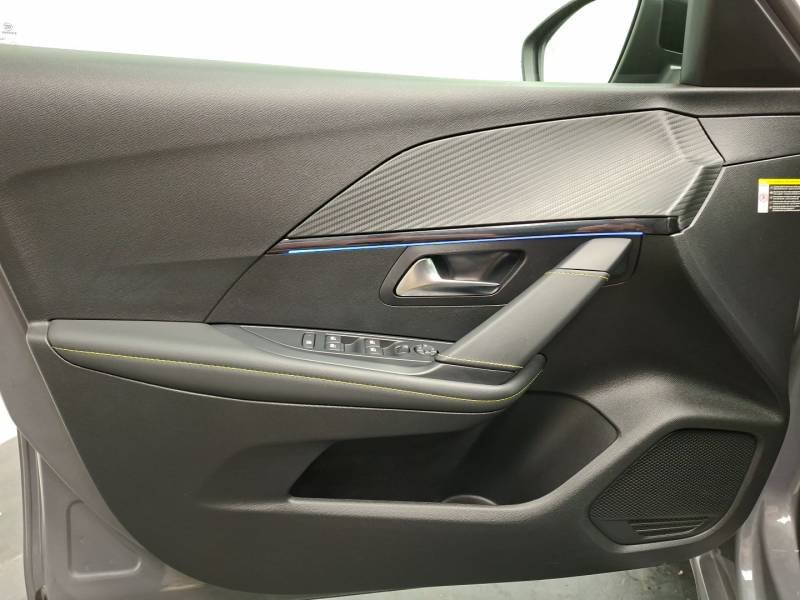 Peugeot 208 - Photo 15