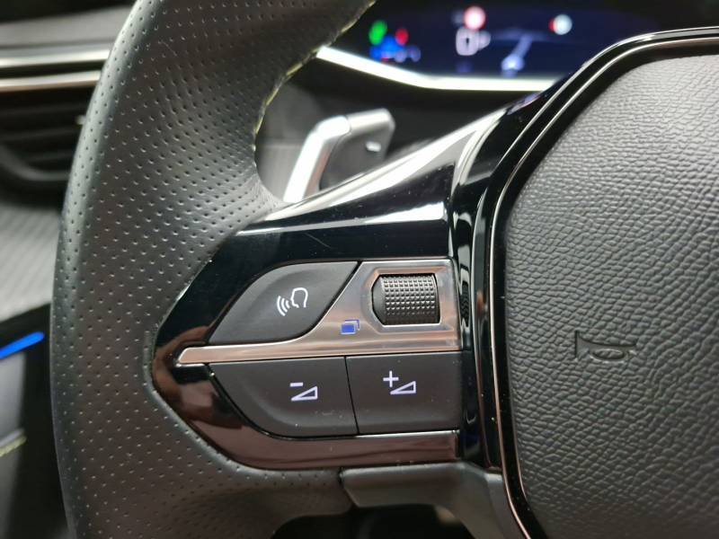 Peugeot 208 - Photo 18