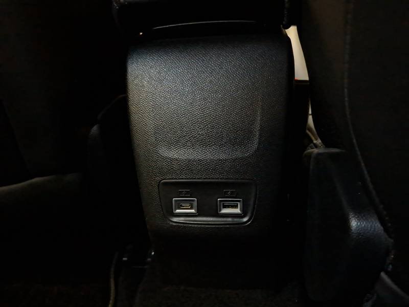 Peugeot 208 - Photo 36