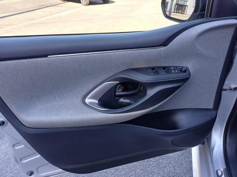 Toyota Yaris - Photo 14