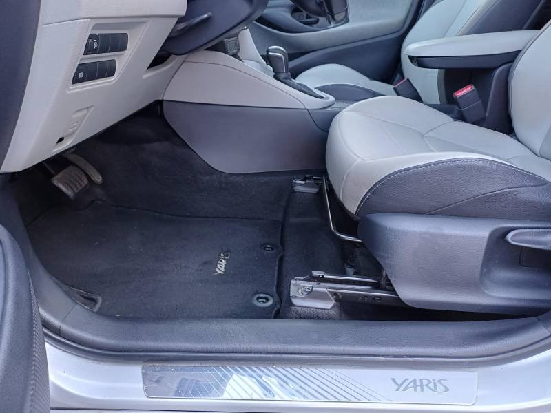 Toyota Yaris - Photo 17