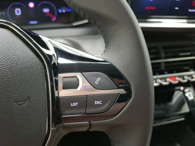 Peugeot 208 - Photo 17