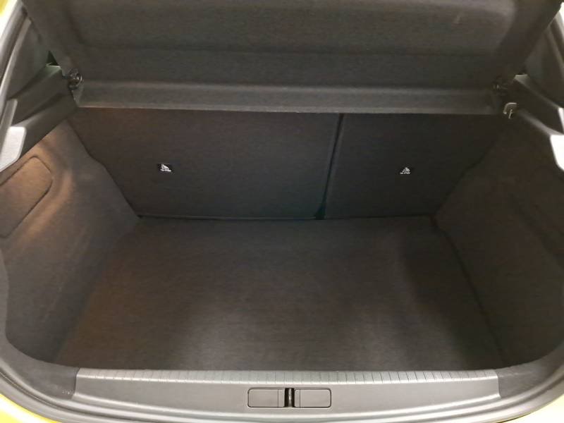 Peugeot 208 - Photo 9