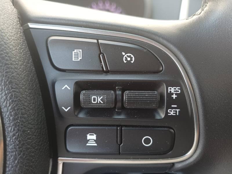 Kia Optima - Photo 26