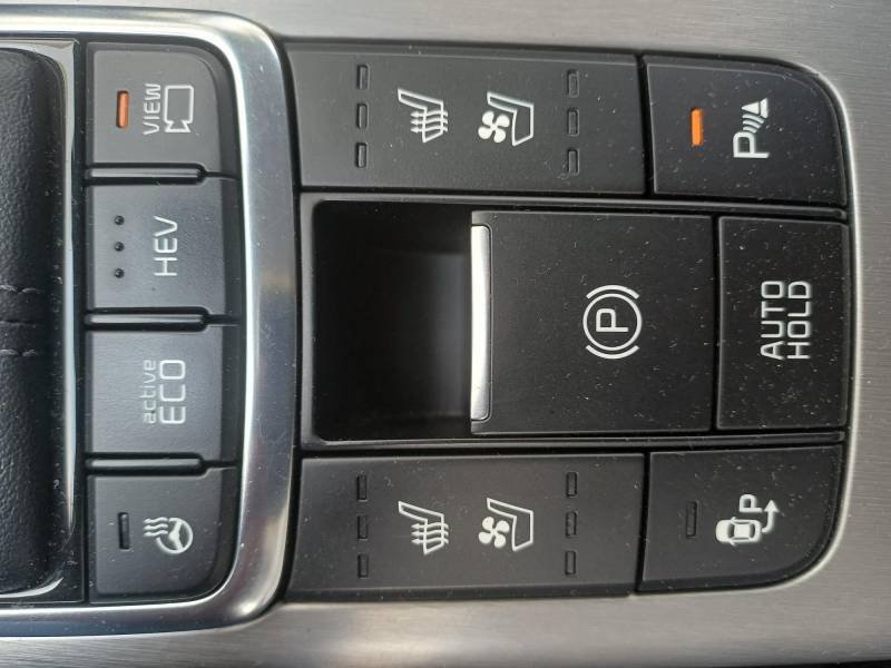 Kia Optima - Photo 35