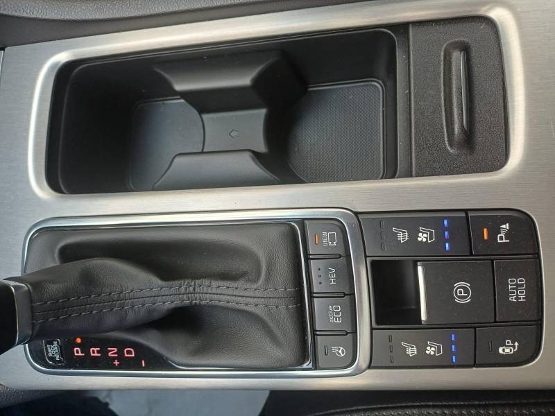 Kia Optima - Photo 36