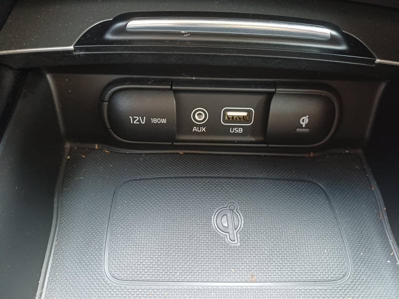 Kia Optima - Photo 37