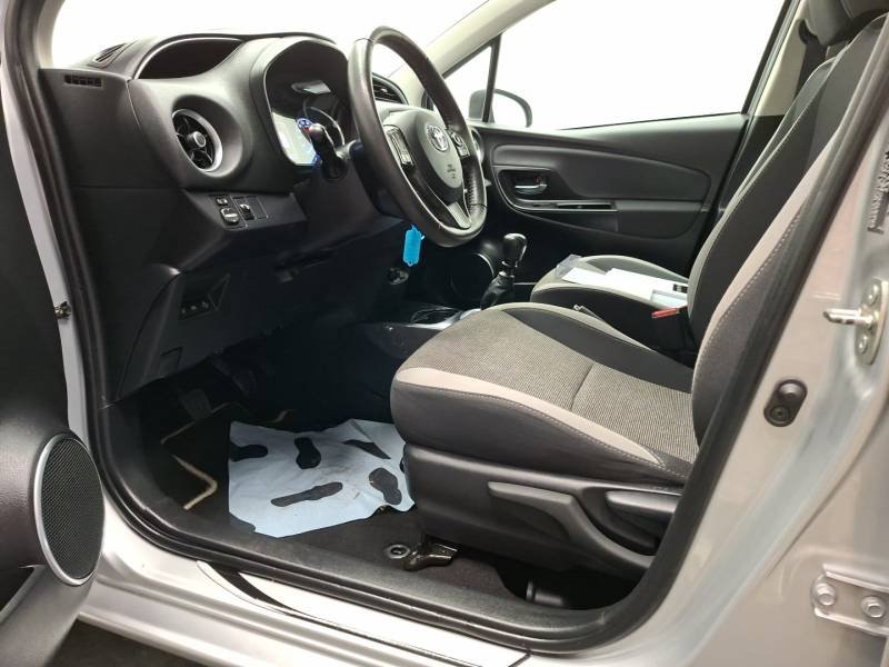 Toyota Yaris - Photo 14