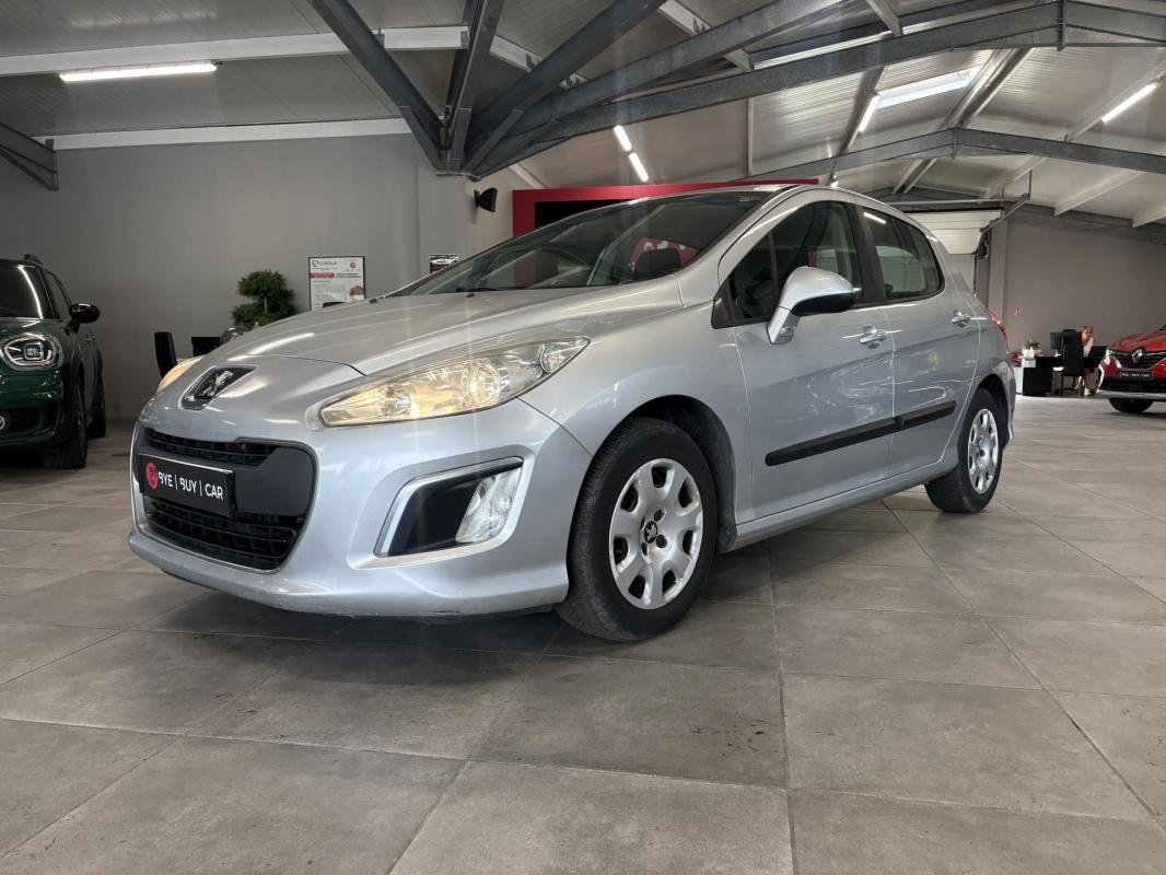 Peugeot 308 - Photo 1