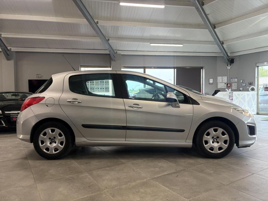Peugeot 308 - Photo 13