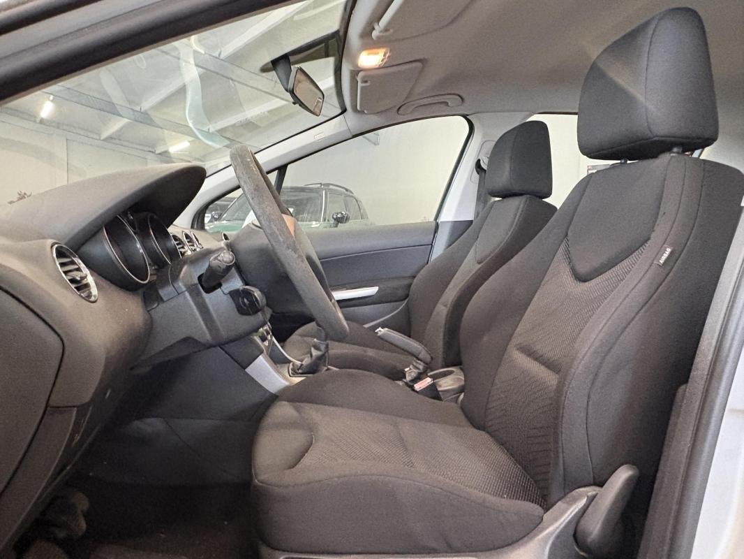 Peugeot 308 - Photo 14