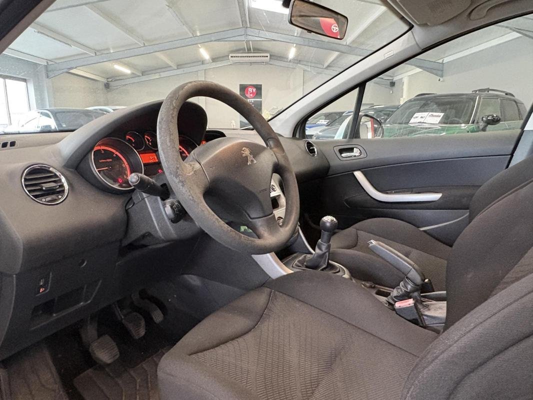 Peugeot 308 - Photo 15