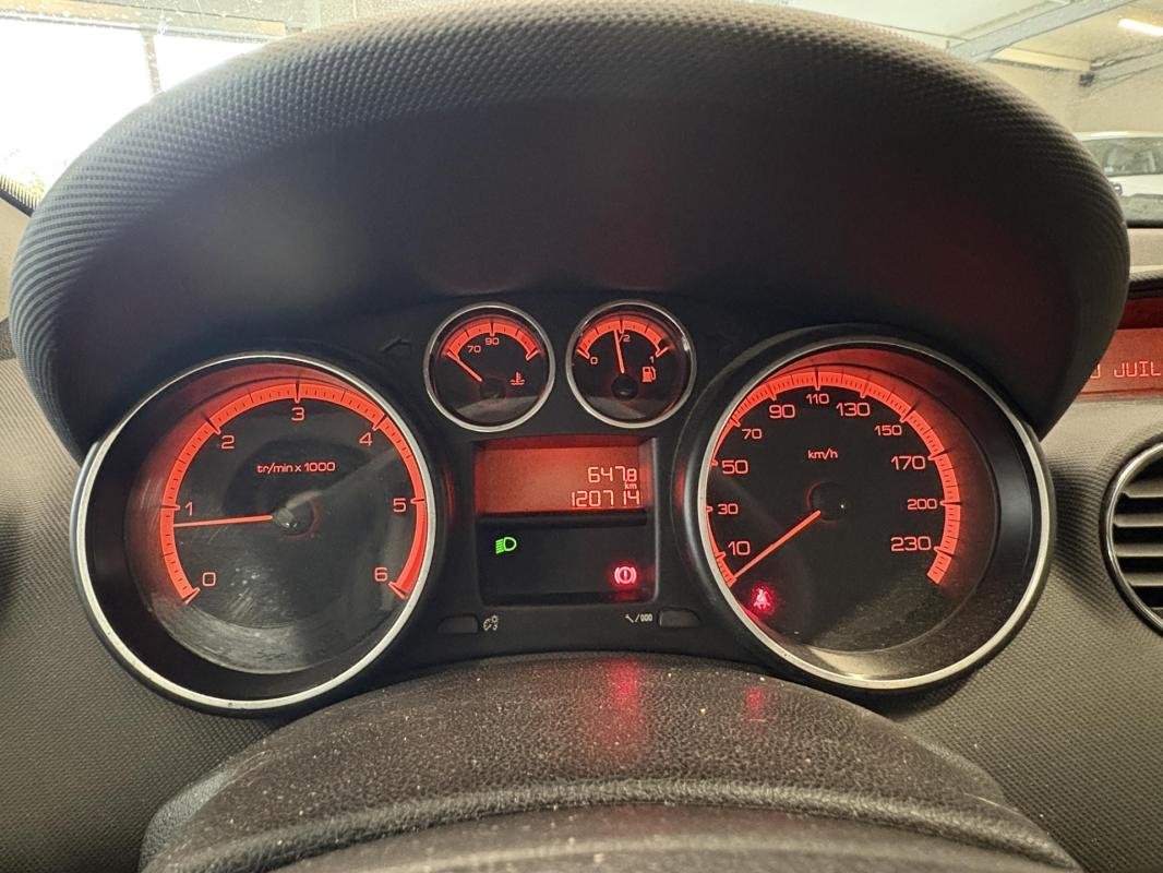 Peugeot 308 - Photo 17