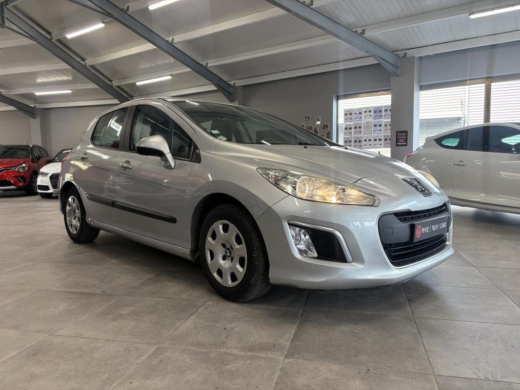 Peugeot 308 - Photo 2