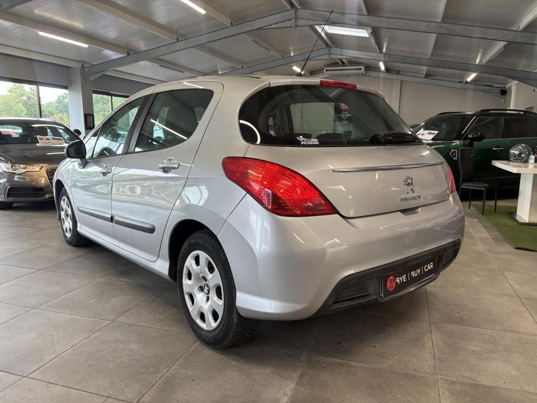 Peugeot 308 - Photo 4