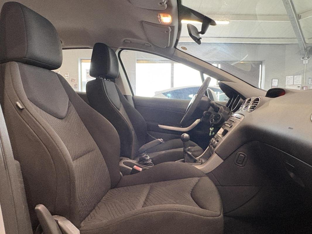 Peugeot 308 - Photo 7