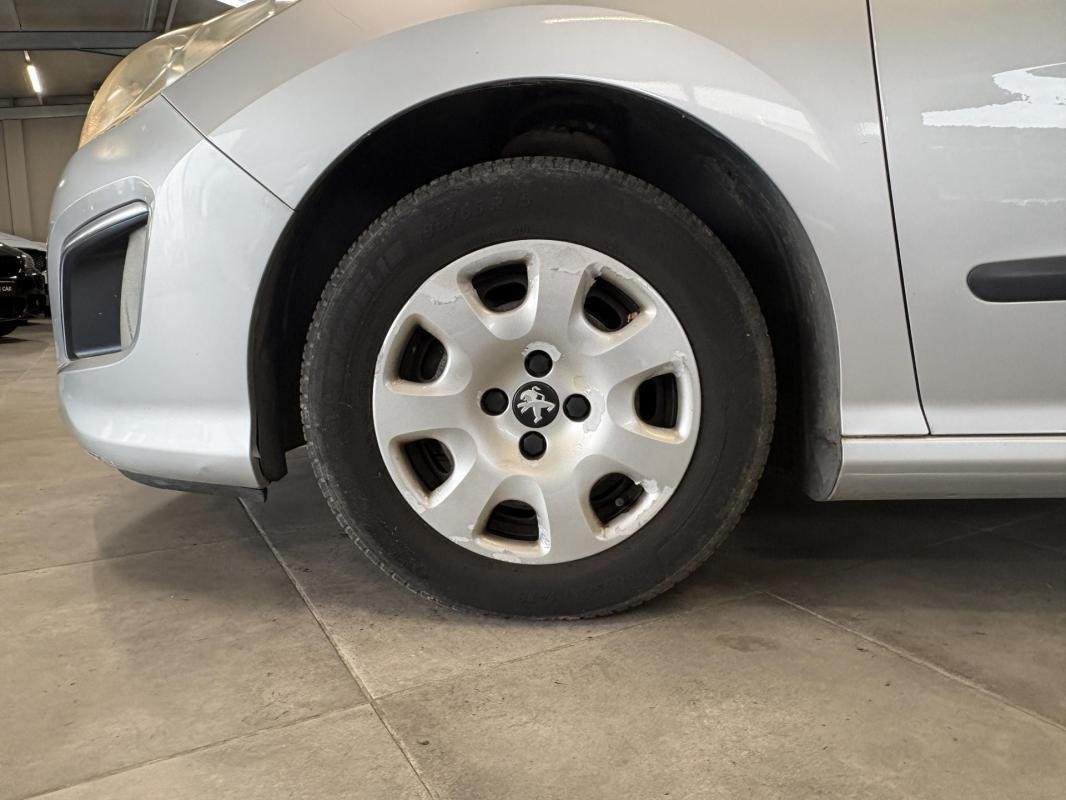 Peugeot 308 - Photo 10
