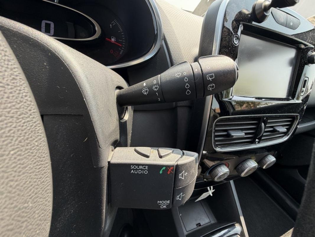 Renault Clio - Photo 21