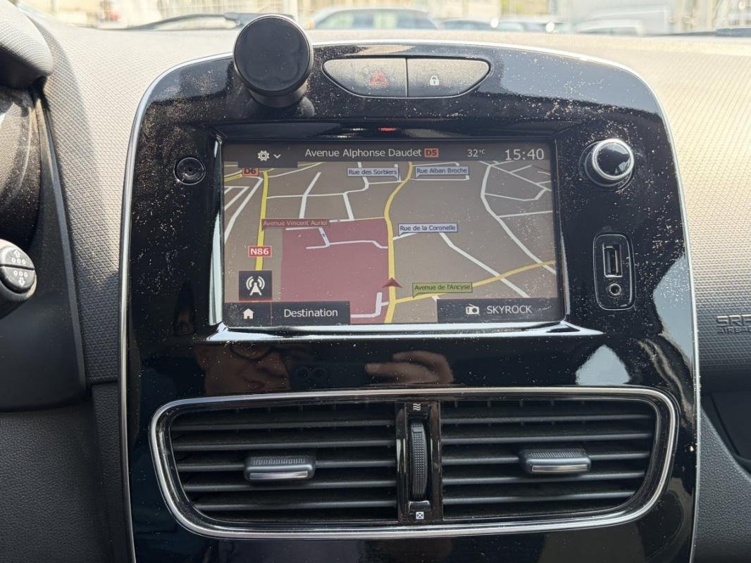 Renault Clio - Photo 26