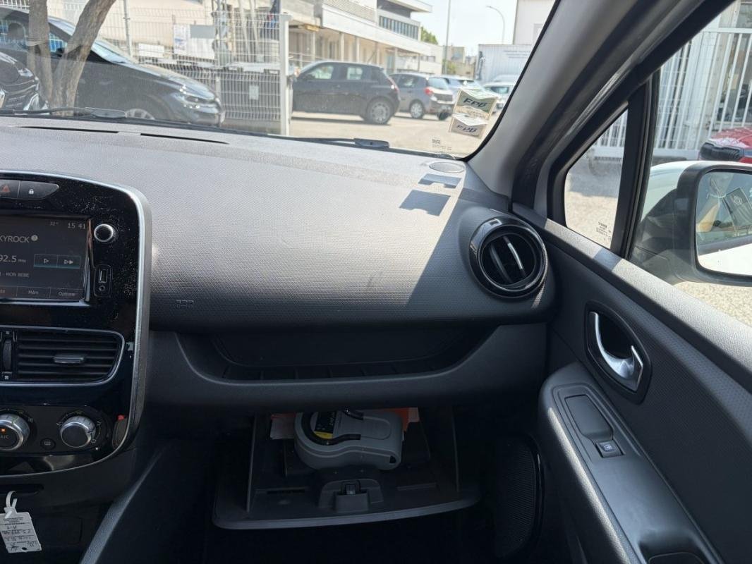 Renault Clio - Photo 36