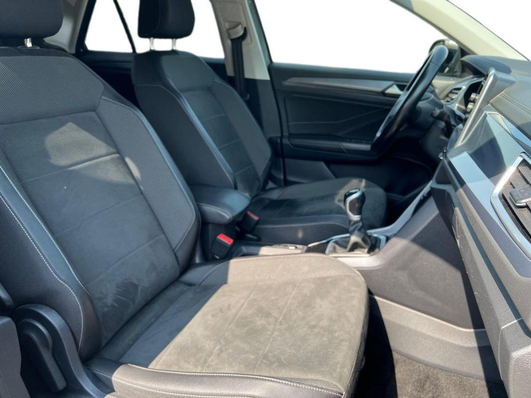 Volkswagen T-Roc - Photo 13