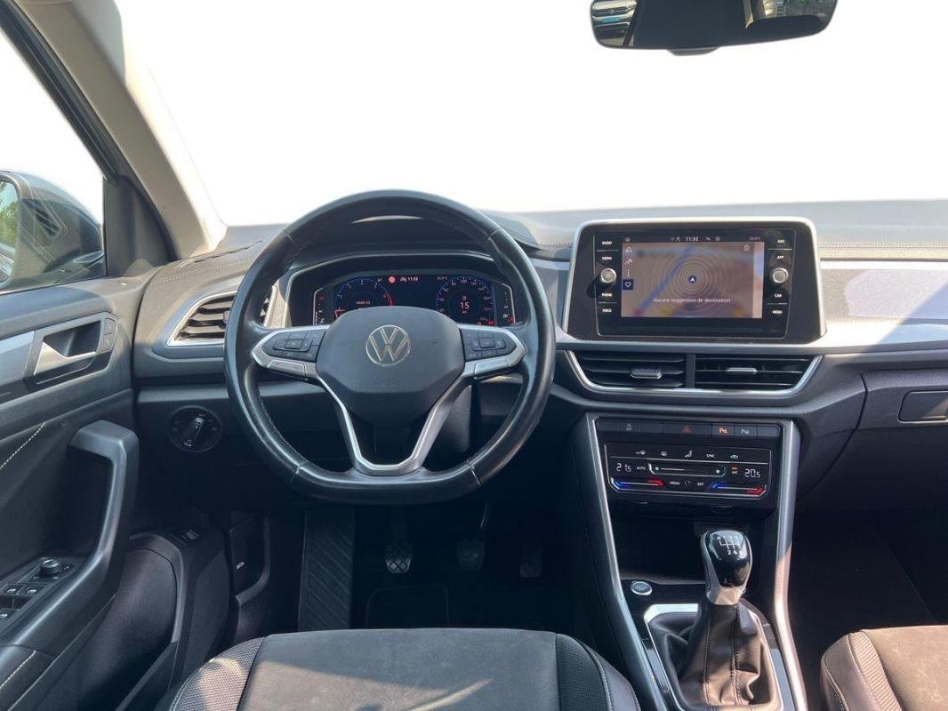 Volkswagen T-Roc - Photo 24