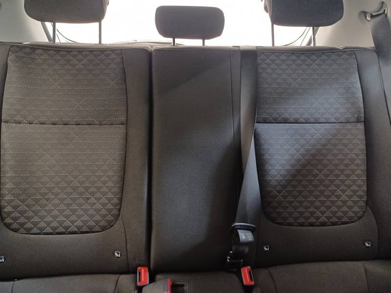 Kia Rio - Photo 29